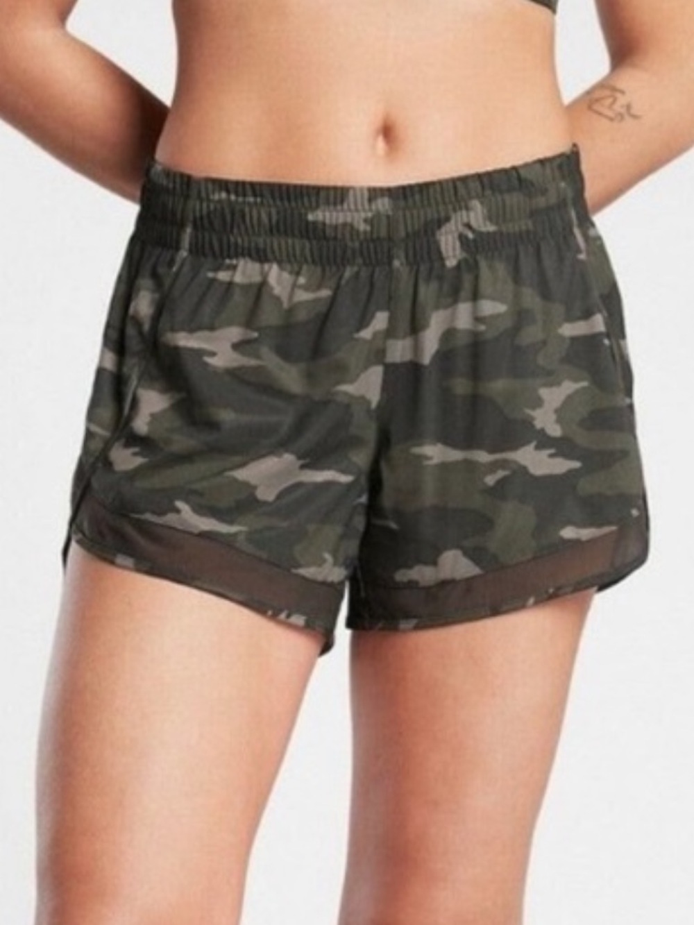Athleta Camo Print Mesh Race Run Short 4” size Small
